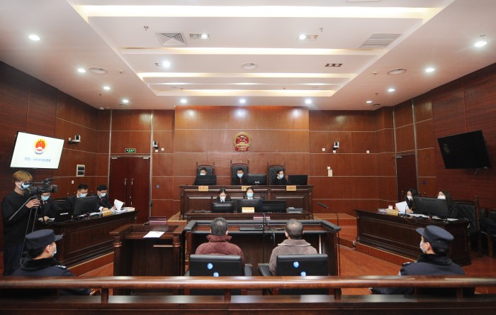 期货诱导交易,首例期货公司居间违法