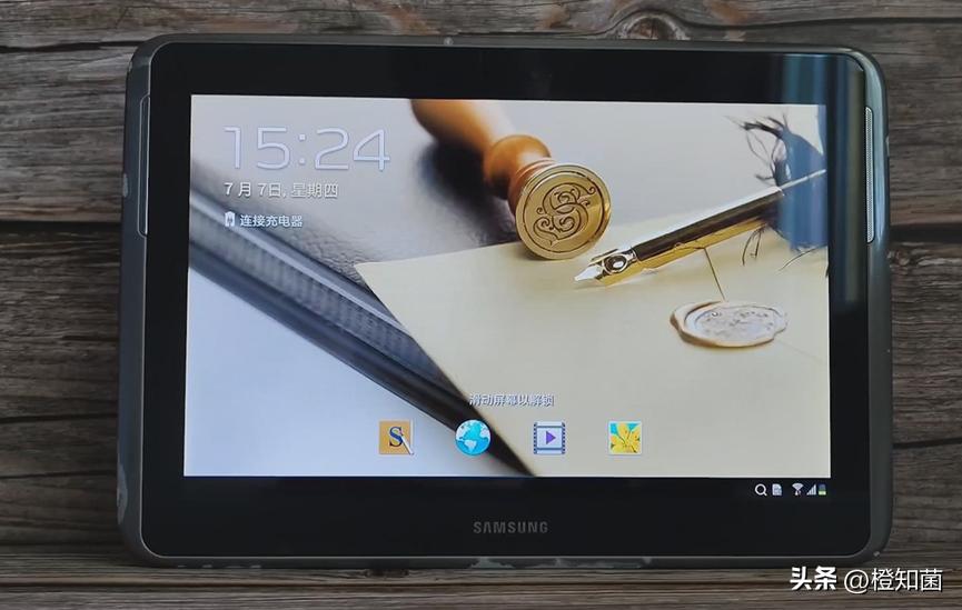 10年前的安卓平板怎么变成显示器,10多年前的平板