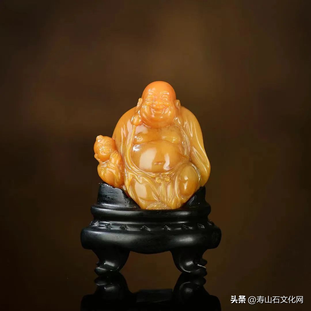 真正的田黄给人第一眼的感觉,田黄多数人不知道的特点