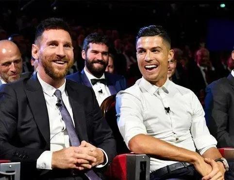 曼联宣布c罗离队还参加世界杯吗,曼联官方宣布c罗离队原因