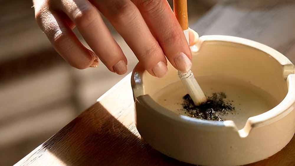 老烟民不得肺癌的概率,十几年的老烟民是如何戒掉香烟的