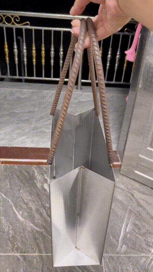 女朋友说她不能穿比较紧的衣服，我瞬间就懂了，效果原来是这样的