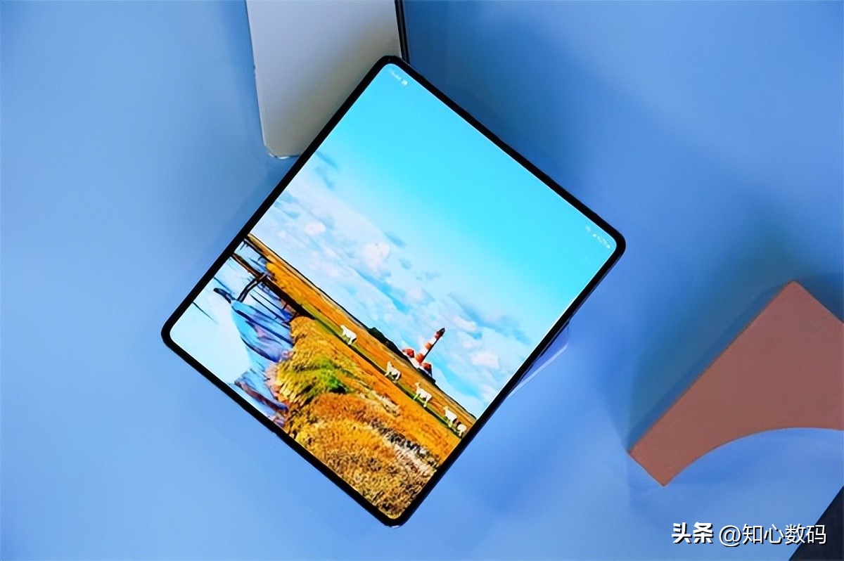 三星galaxyzfold4屏幕容易坏么,三星galaxyzfold4耐用吗