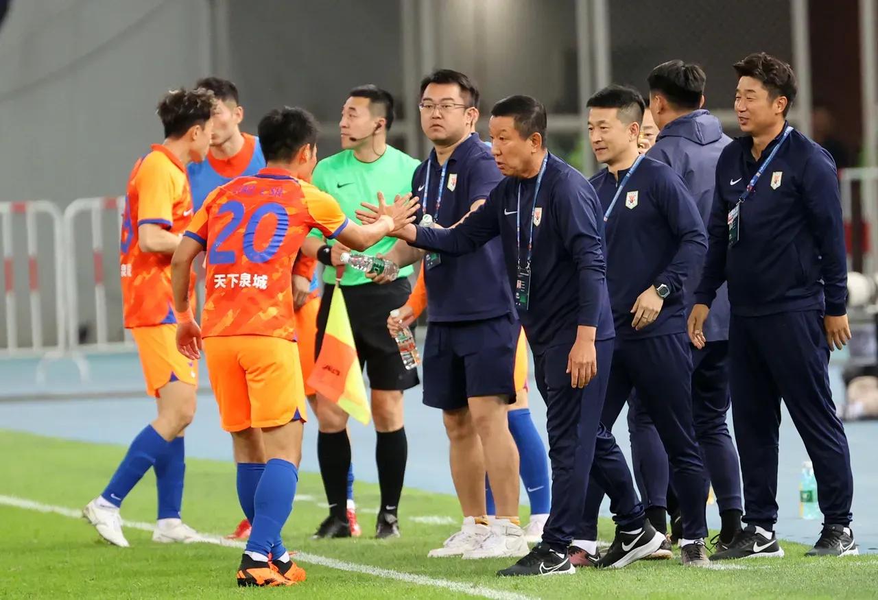 吴兴涵中超赛场,中超联赛吴兴涵