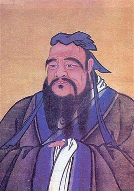 52年毛主席游孔庙，对旁人打趣地说道：我考考你们，孔子姓什么？