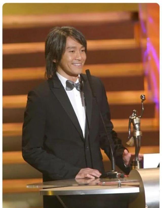 为什么说周星驰有票房号召力,星爷为什么是广告界扛把子