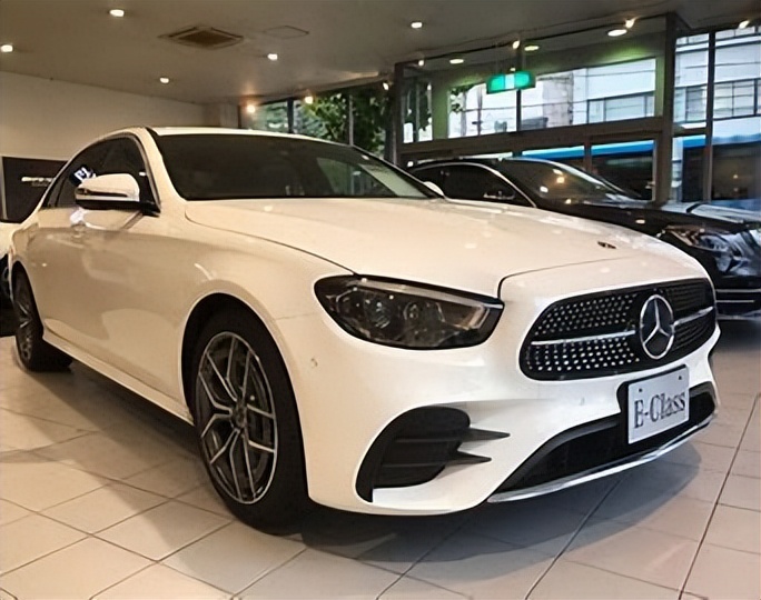 为什么懂车的都换17寸轮毂,汽车16寸轮毂换成17寸轮毂合法吗