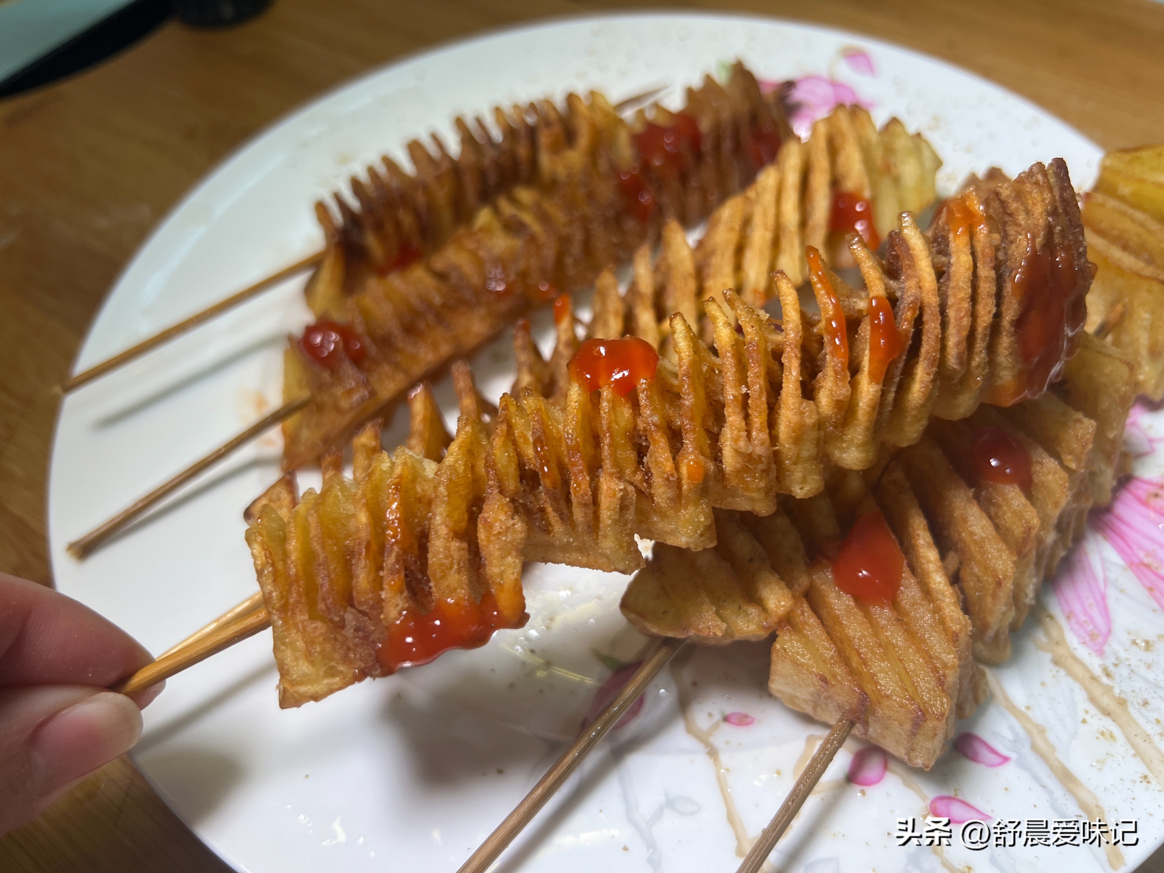 旋转薯塔怎么做酥脆,薯塔在家里怎么炸