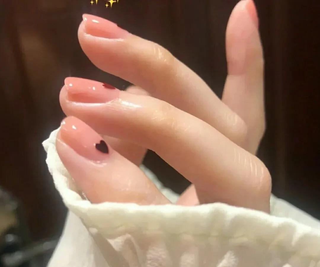 美甲的第一步认识美甲,美甲必备哪些美甲技巧