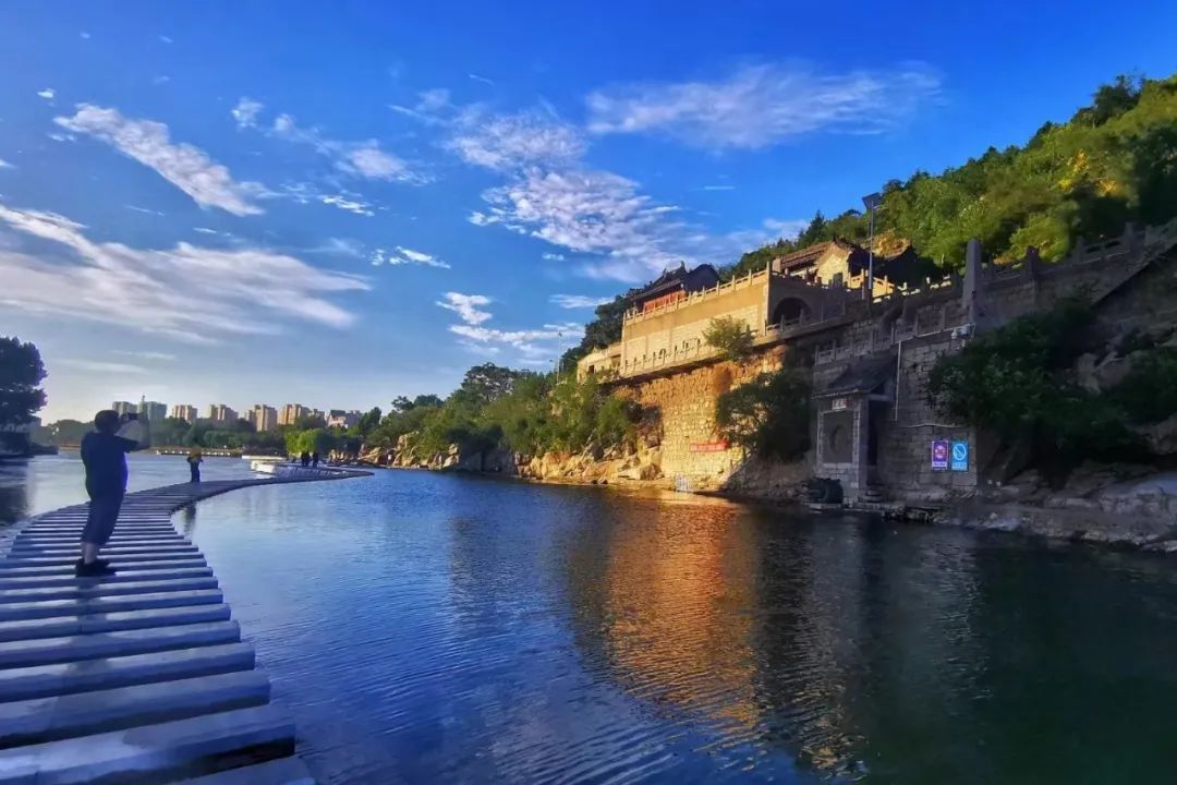 赏美景听自然乐曲,游玩景点峰峰