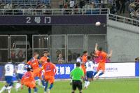 没法踢了?丑陋的判罚再次左右比赛。中超执法泰山已现破窗效应