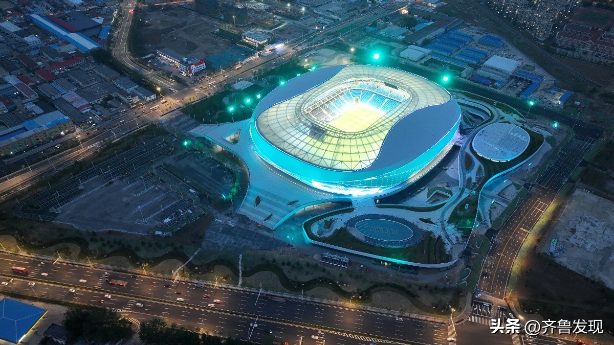 青岛青春足球场最新进程,科技赋能助推智慧教育全面升级