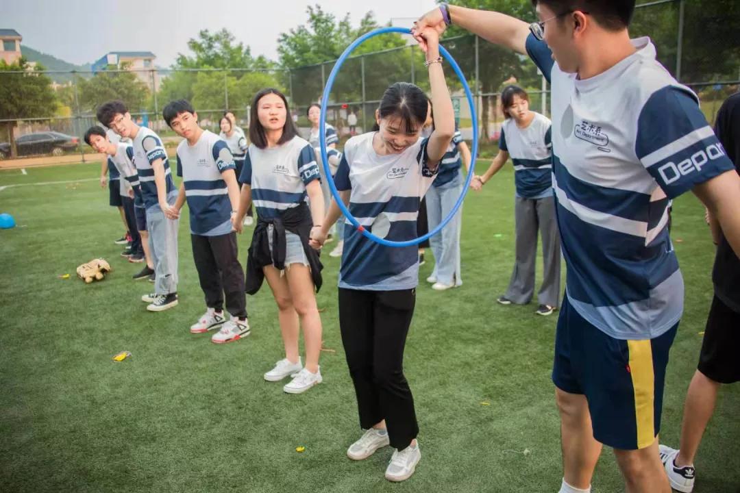 趣玩团建游戏,趣味团建游戏玩法