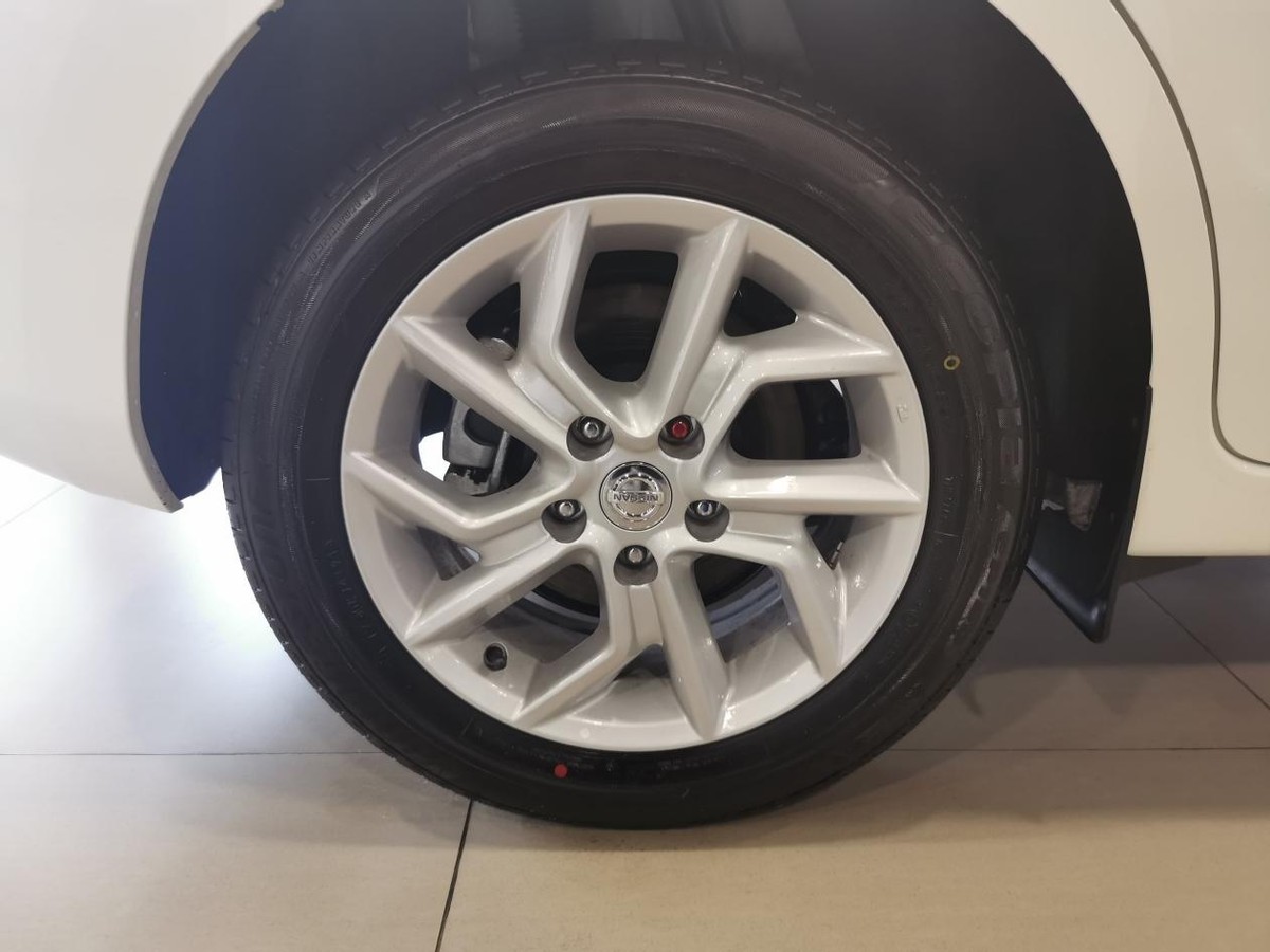 11万公里的1.6t骐达值得入手吗,五万元左右买什么车好日产骐达