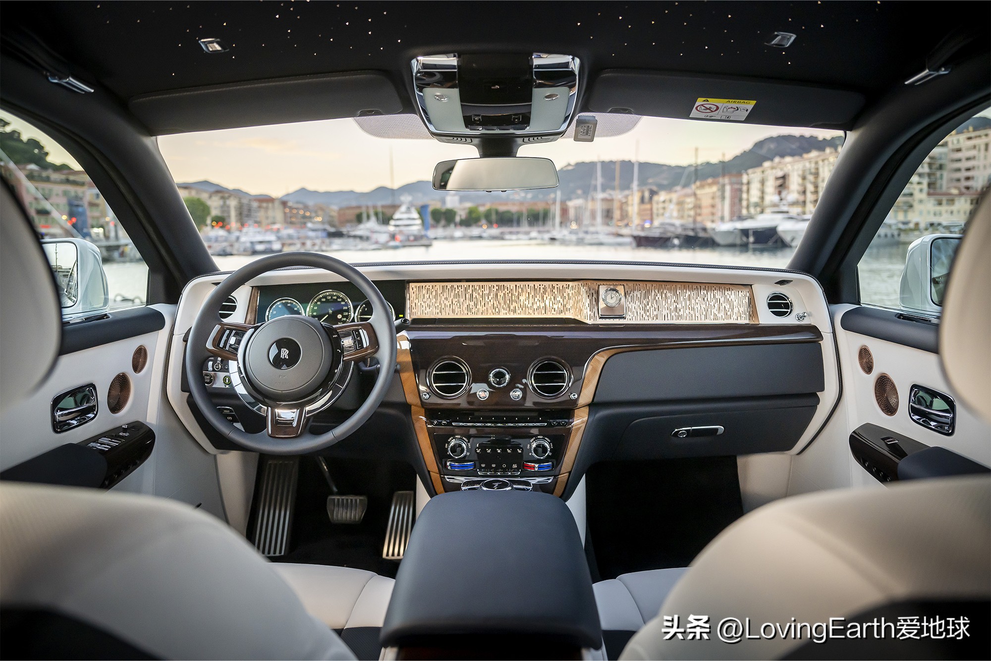 劳斯莱斯对车镜子干杯视频,劳斯莱斯幻影让世界充满爱