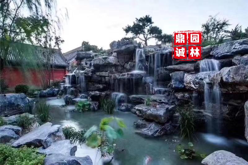 太湖石假山鱼池设计效果图,英德石假山鱼池设计效果图