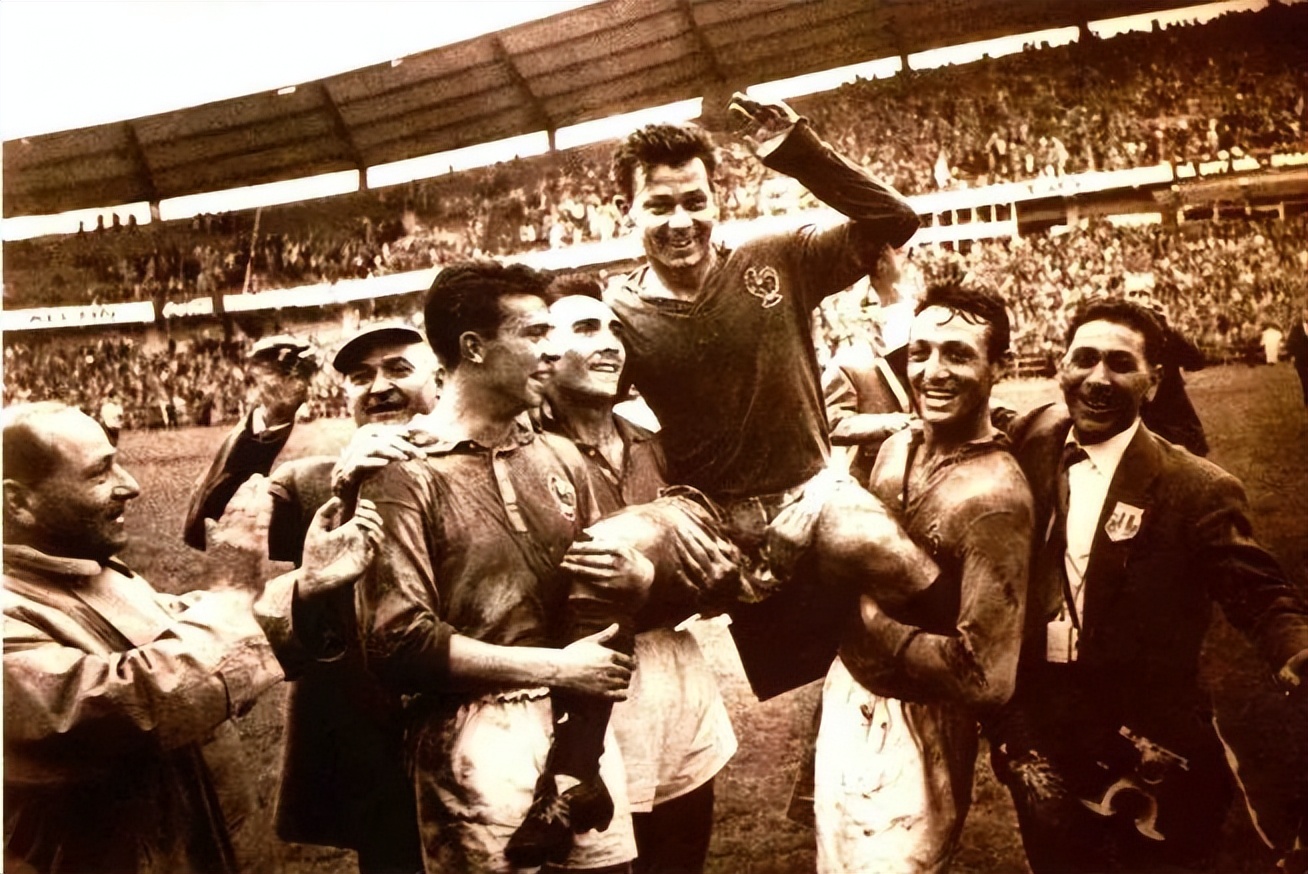 世界杯门将封神瞬间,科比世界杯封神之战集锦