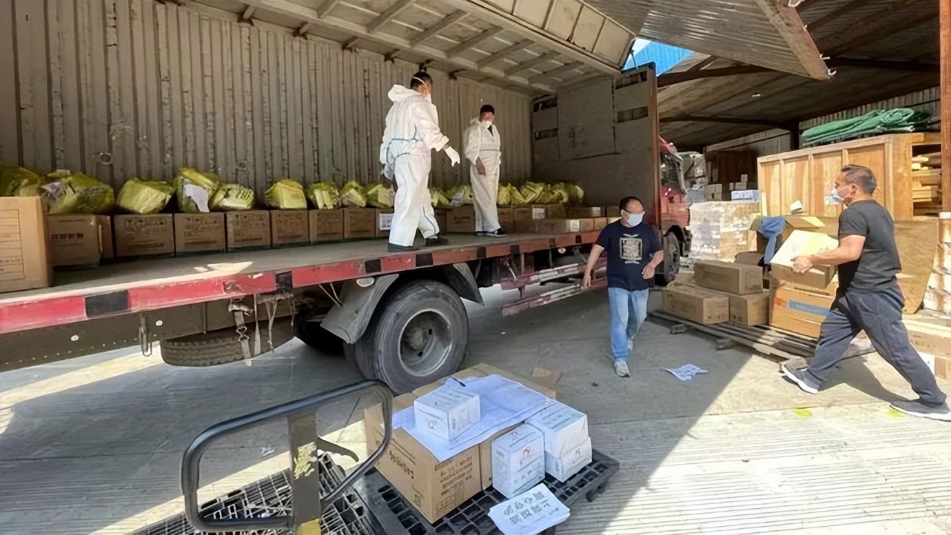 上海洋酒人的无奈：有酒商将在外地设仓，期盼“疫后报复消费”