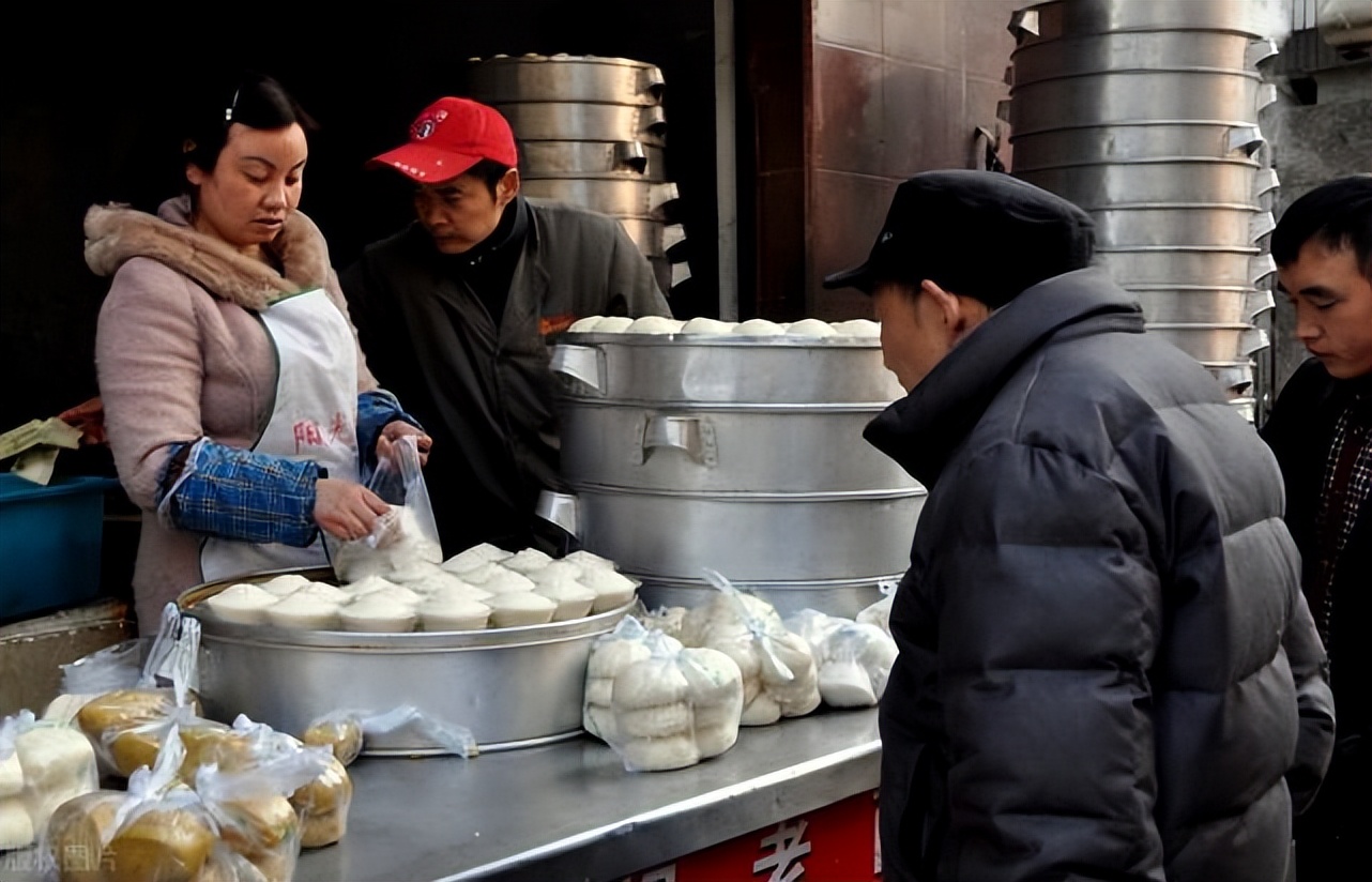 我，45岁下岗女工，21年投了5万，在珠海开包子店，2年间赚了40万