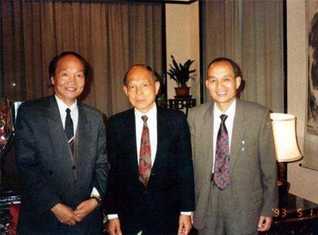 霍英东有10个儿子，为何将三分之二的遗产，给了大房的3个儿子？