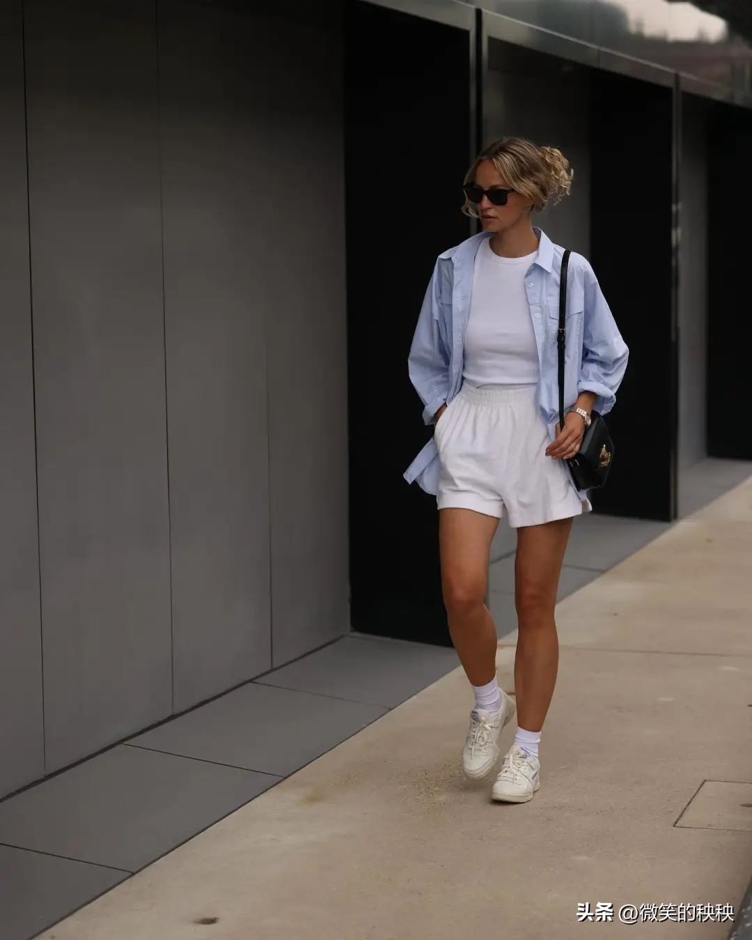 夏天想要衬衫穿的显高又高级,这个夏天穿蓝色衬衫更时髦