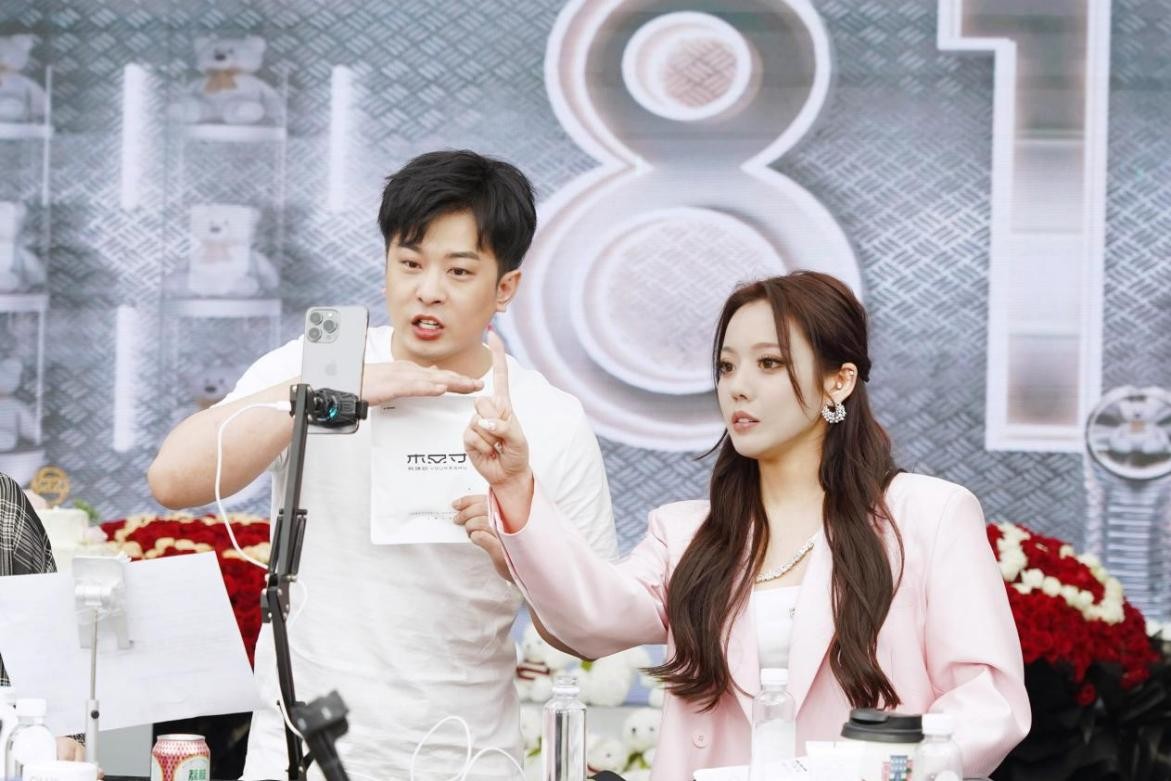 辛巴辛有志希望用行动回馈社会，四明职高学子送苗下乡助农惠农