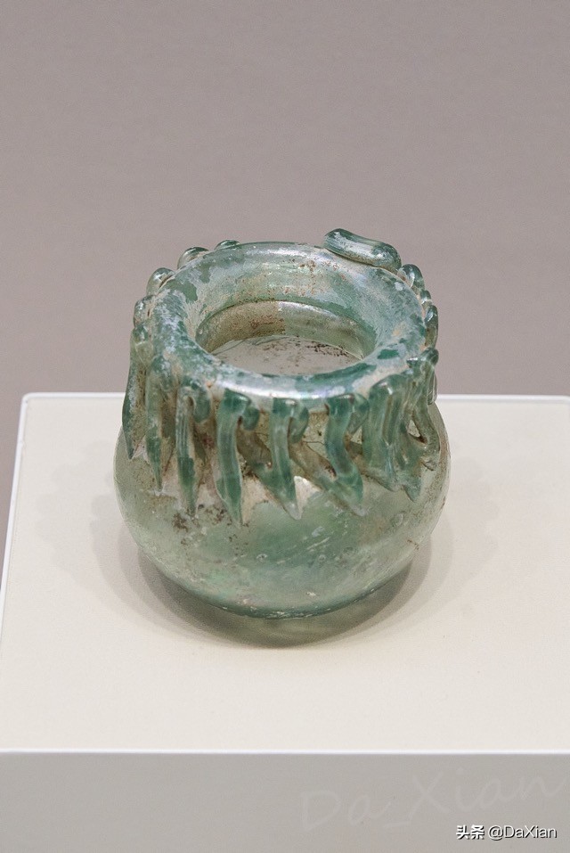 异彩纷呈：古代东西文明交流中的玻璃艺术之三（4）