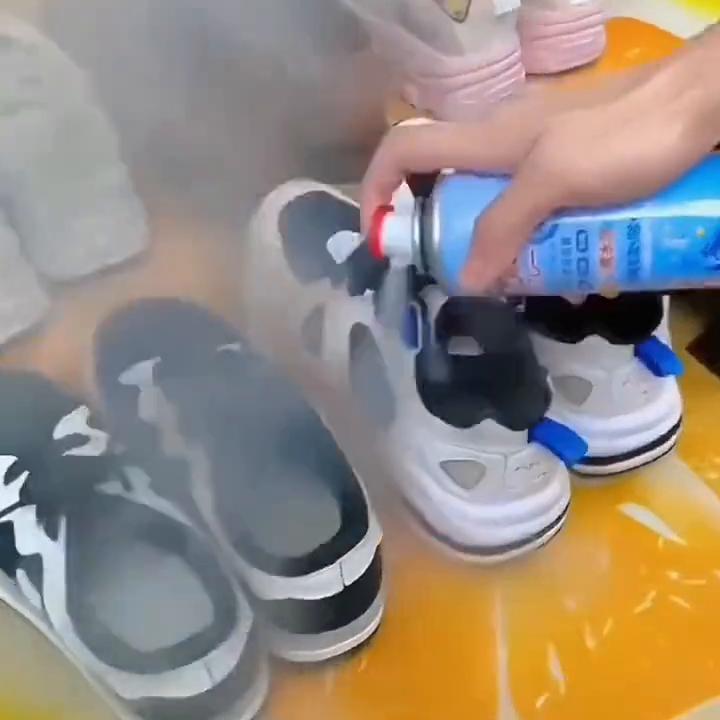 鞋袜除臭喷雾就能轻松搞定啦,鞋袜除臭喷雾真的太好用了