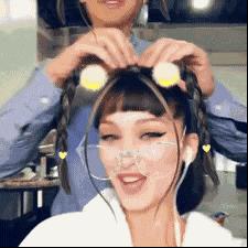 大脸妹子必选的三款发型,大脸额头窄适合什么发型