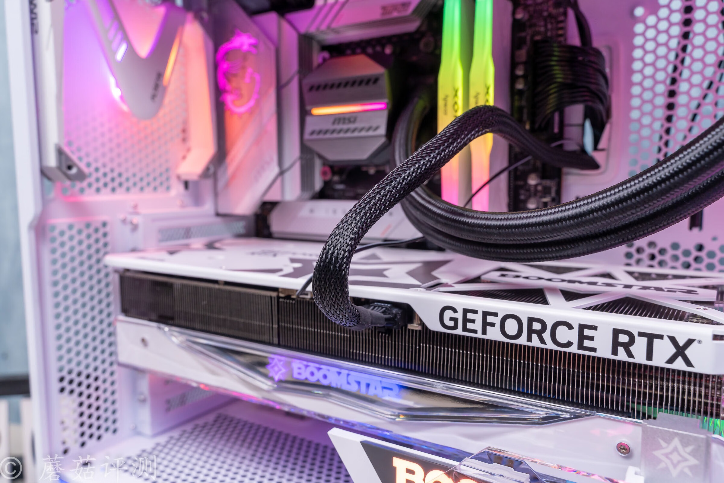 宇瞻ddr4240016g普条怎么样,宇瞻暗黑8gddr43600白色