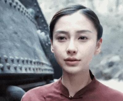 今天在老婆包里发现的,她说是治牙疼的,我觉得不像啊。