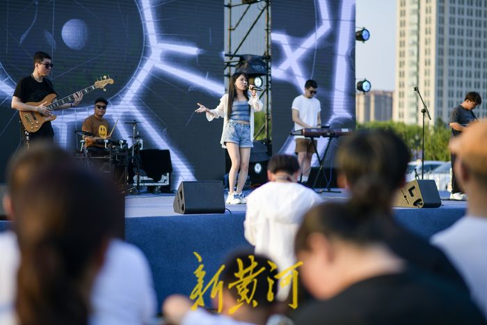 彩虹湖草地音乐节直播,彩虹湖草地音乐节乐队