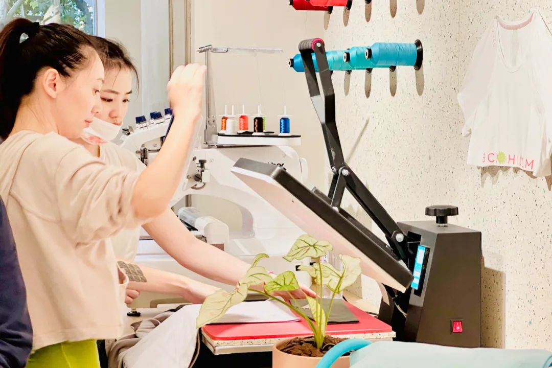 maiaactive正品直播,maiaactive旗舰店直播外套