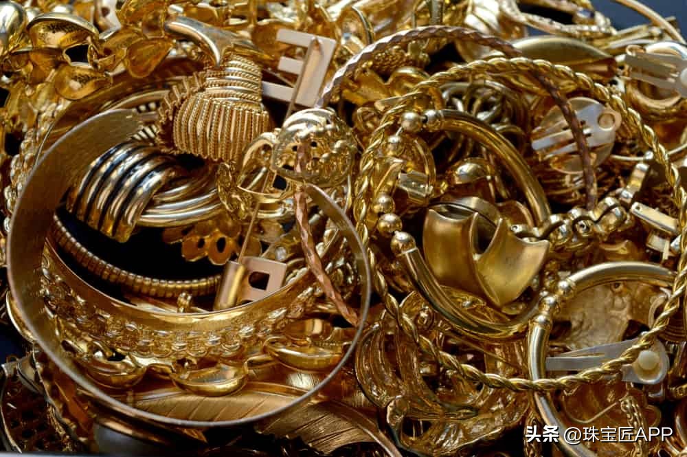 以前的黄金发黄现在的黄金发红,黄金变白变红变黑是怎么回事