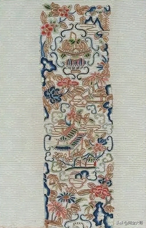 从夏朝至民国时期女性服饰变化,从秦汉到民国中国女性服饰的变迁