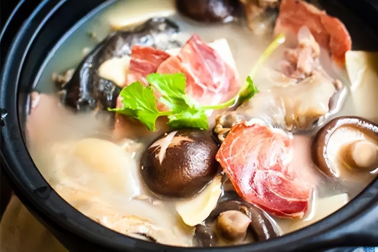 中华美食八大菜系特点,美食文化之八大菜系的特点