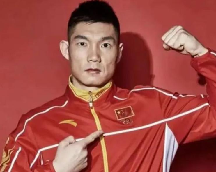 付高峰回应黑人拳手挑衅：你小子挺狂，不过我喜欢，擂台见