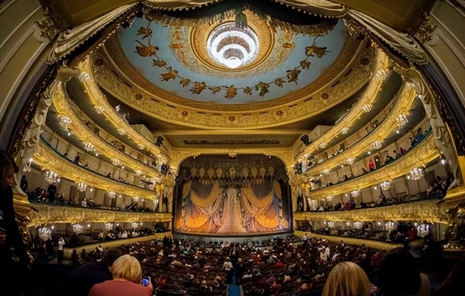 欧洲十大城市圣彼得堡,圣彼得堡省钱攻略