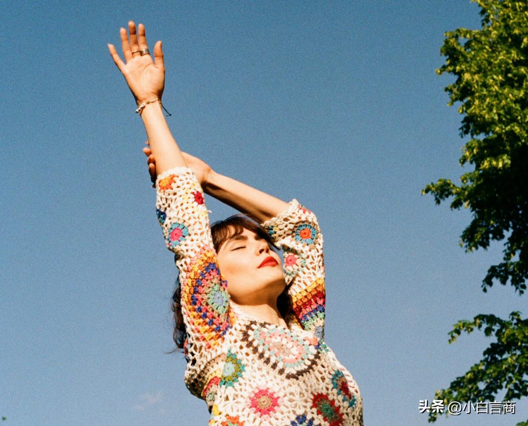 他克你用英语怎么说,只要你缺钱什么都克你