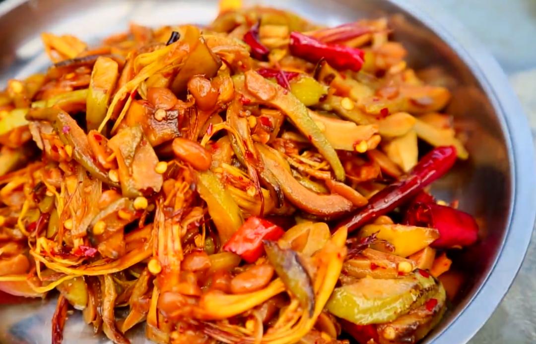 春天来了，“痴花”的您，来彩云之南做个“花吃”吧