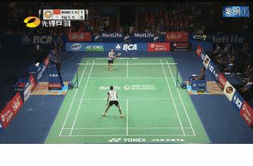 怎样才能打好羽毛球拍,怎样才能打好羽毛球发球