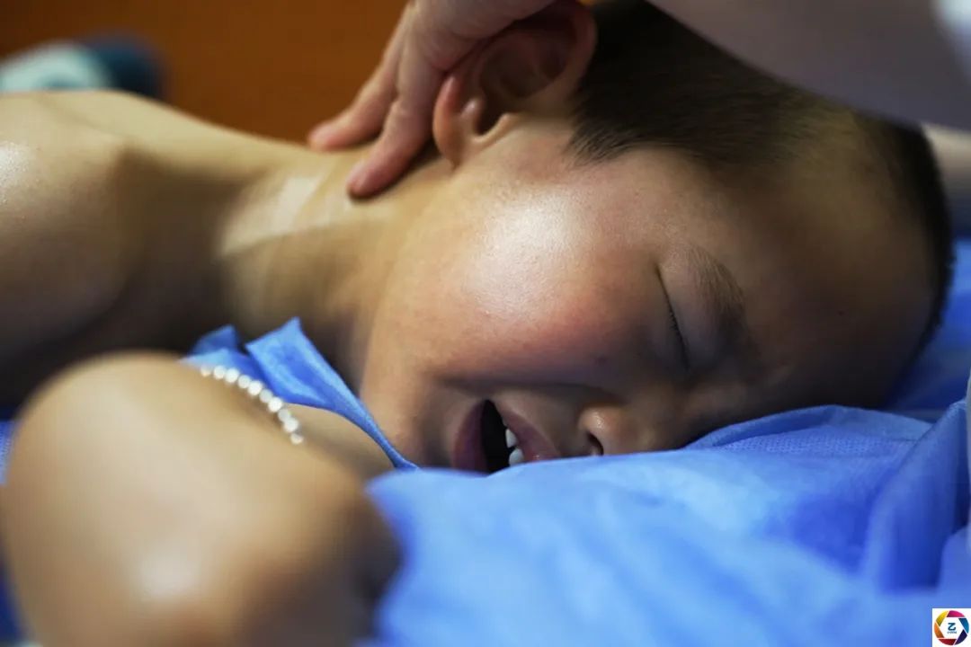 可怜一家人视频,可怜娃一家