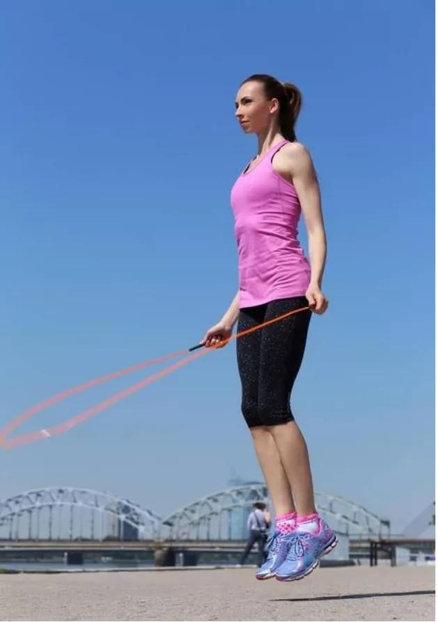 跳绳要看什么,跳绳要点