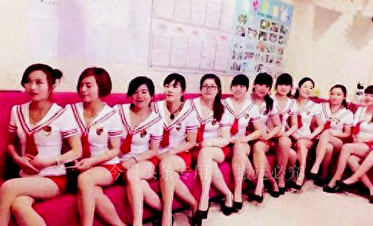 男子招嫖后报警视频,男子网上招嫖女子报警被打