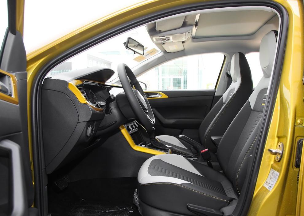 大众polo仪表盘怎么显示油耗,2010大众polo1.6自动油耗