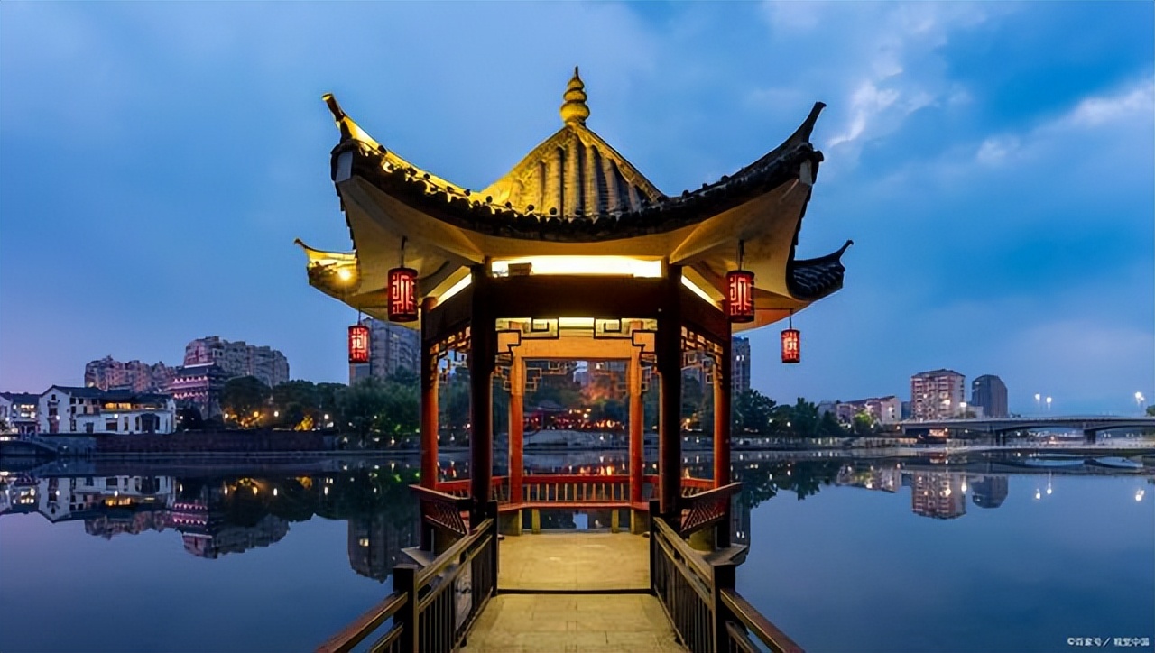 桐城和安庆哪个地方更值得去,安庆潜山与桐城