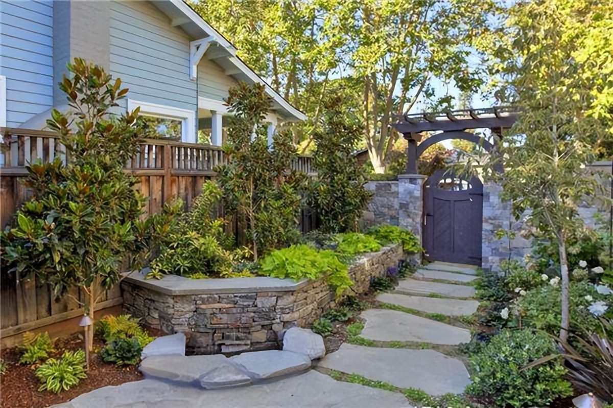 院里不栽三棵树,庭院里种一棵大树有什么说法