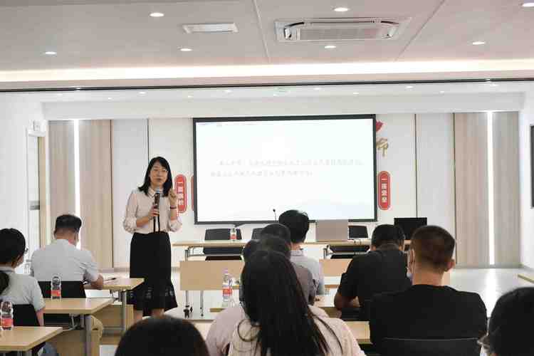 广东16岁女孩懒得考清华北大,广东16岁女孩清华北大