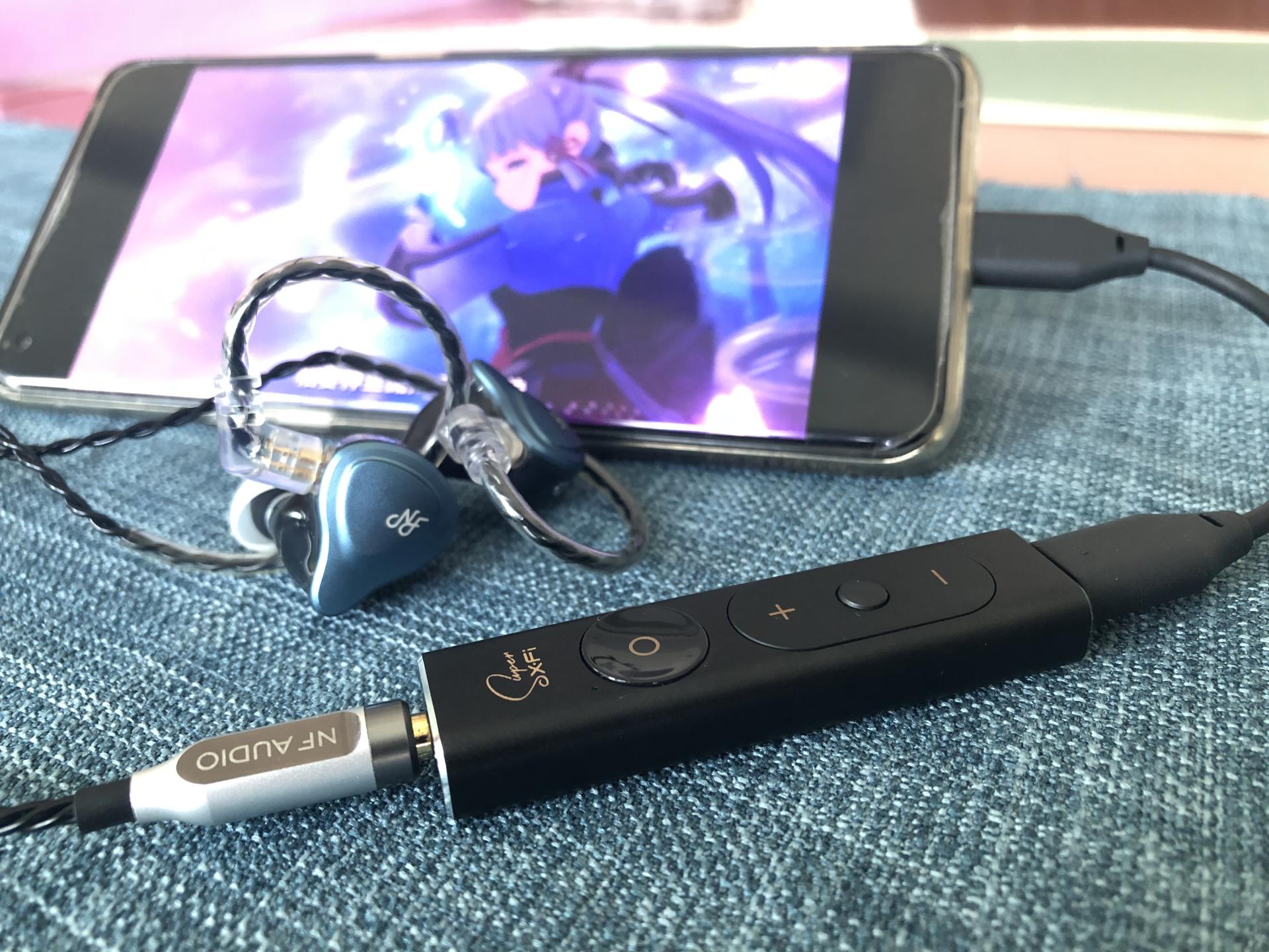 让普通耳机也能变身SXFI声晰飞！体验创新BlasterX1外置声卡