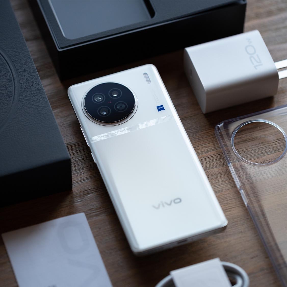 屏幕和处理器最好的手机,买手机推荐3000左右全面屏